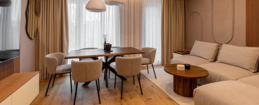 Interieurtrends: Hoe u uw woning stijlvol inricht met houten meubels