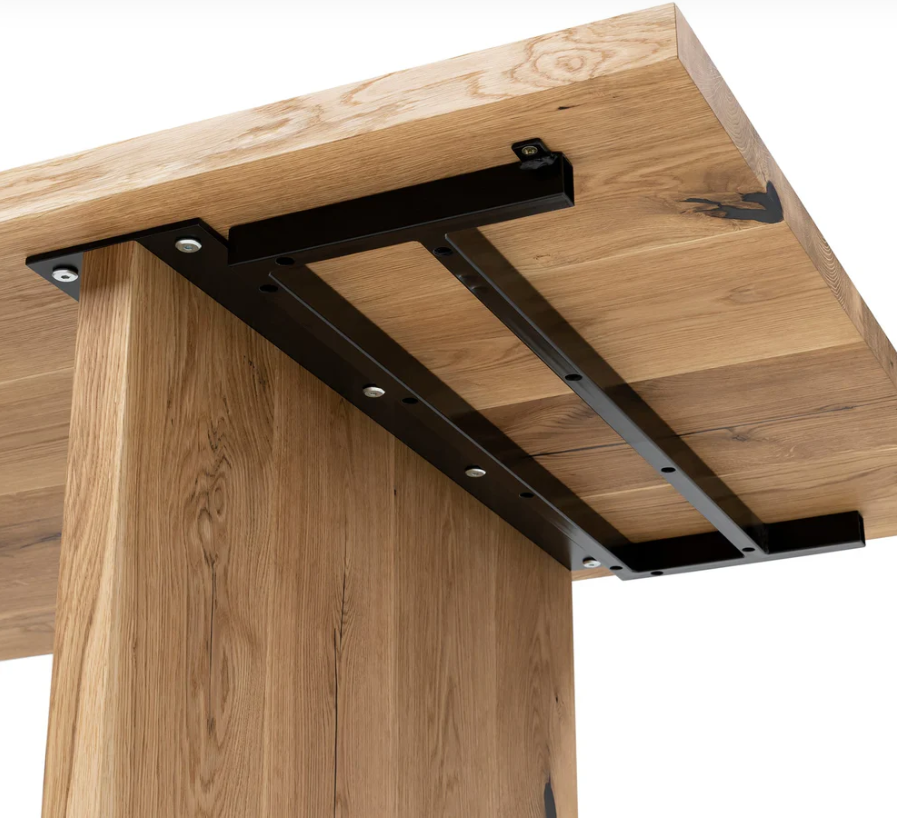Luxury oak dining table with wood plate legs – perfect for modern interiors with a vibe of rustic style.