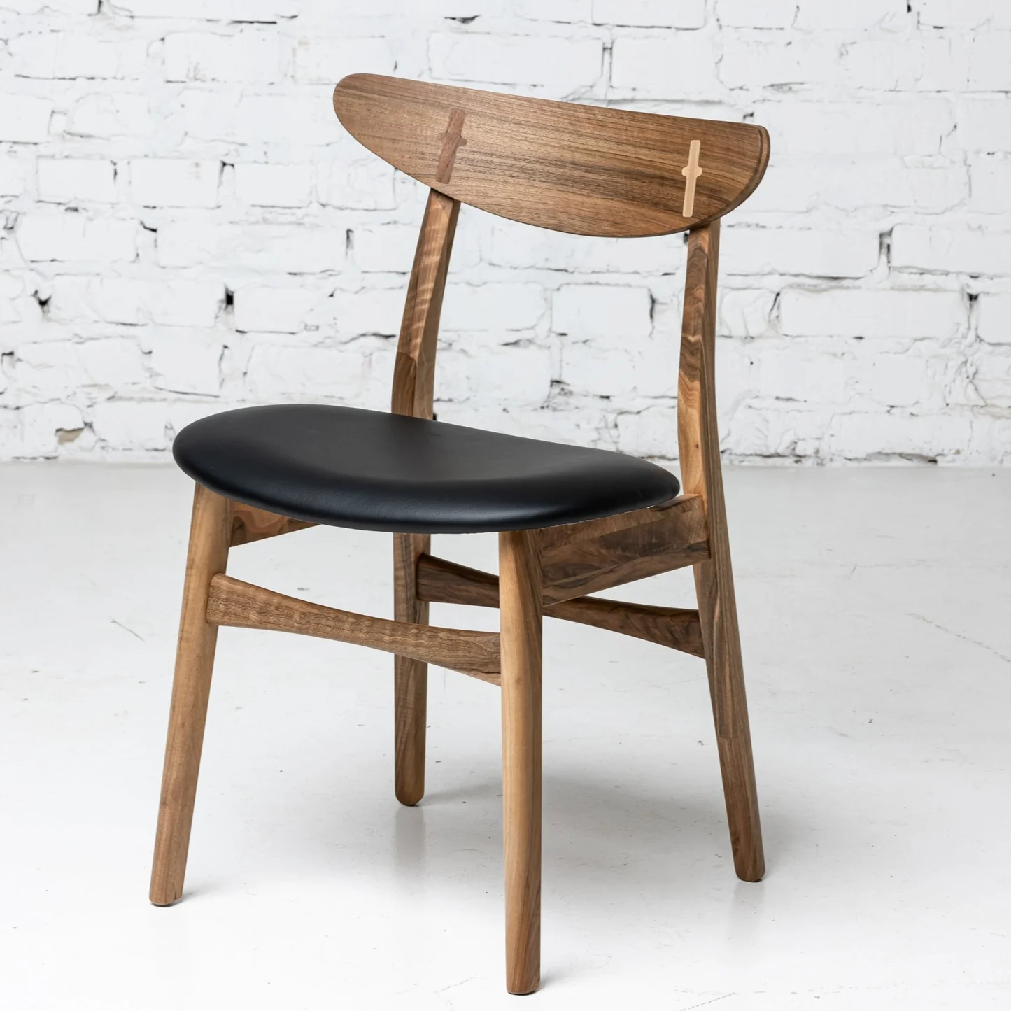 Solid Wood Dining Chair in Dark Walnut and Natural Black Leather - Ultimate Comfort!