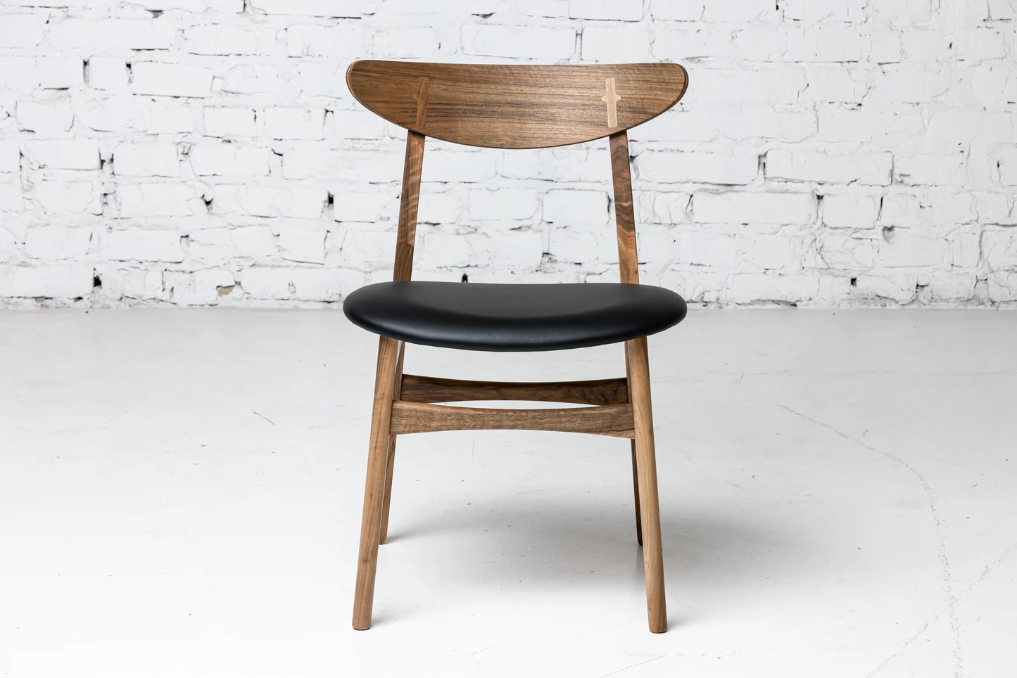 Solid Wood Dining Chair in Dark Walnut and Natural Black Leather - Ultimate Comfort!