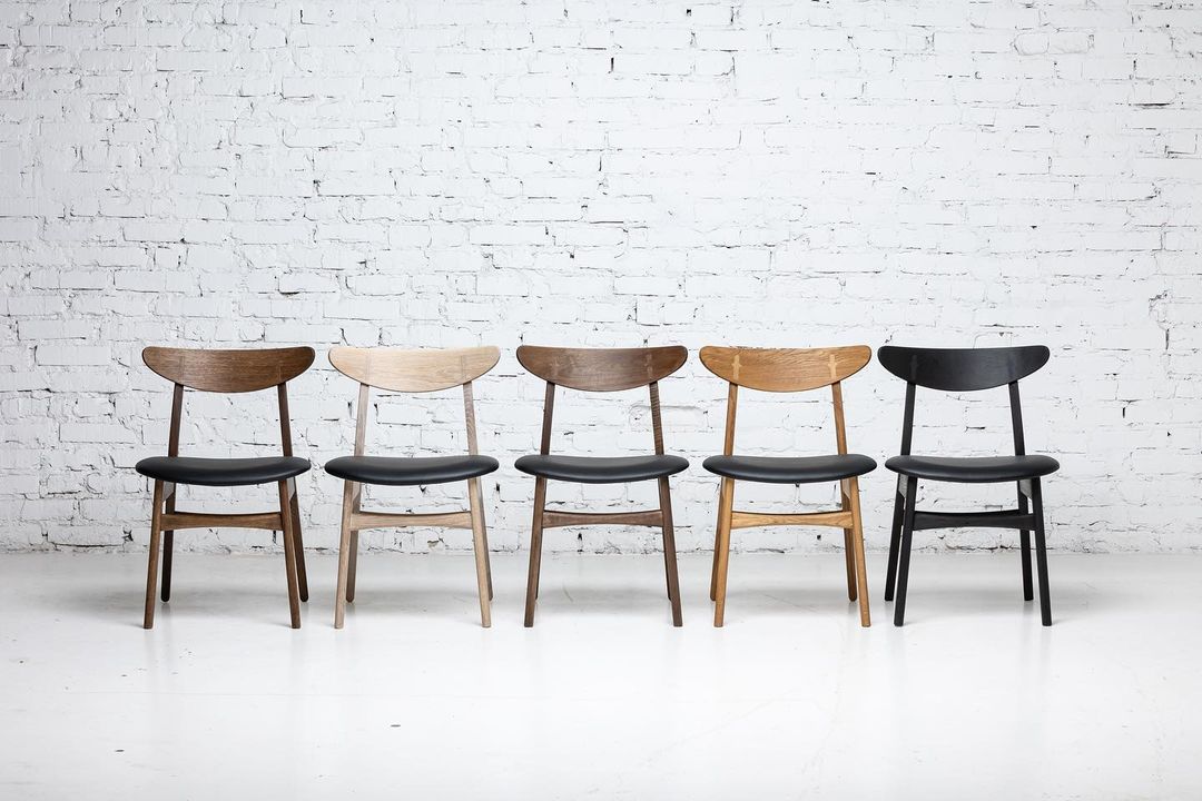 Solid Wood Dining Chair in Natural Oak and Natural Black Leather - Ultimate Comfort!