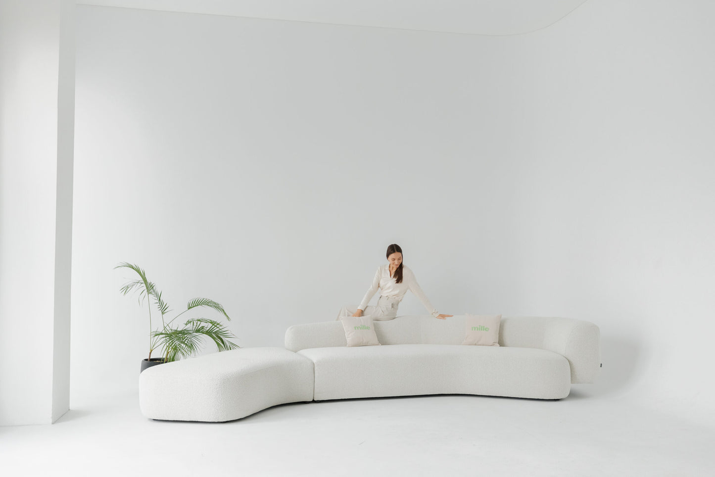 Elegant memory foam modular sofa with premium fabric – perfect for modern living rooms.