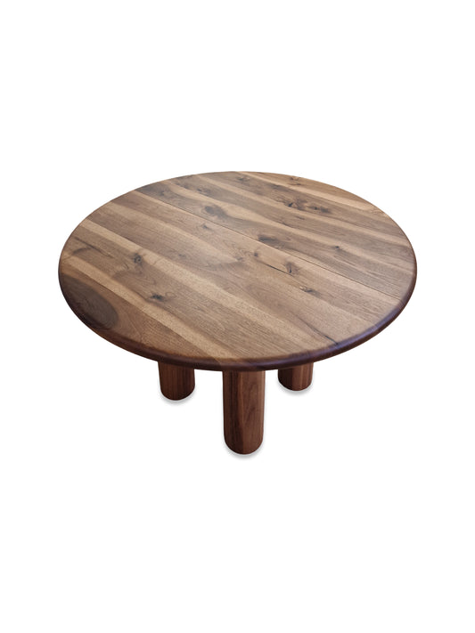 Table à manger ronde extensible design Ameline en noyer chocolat
