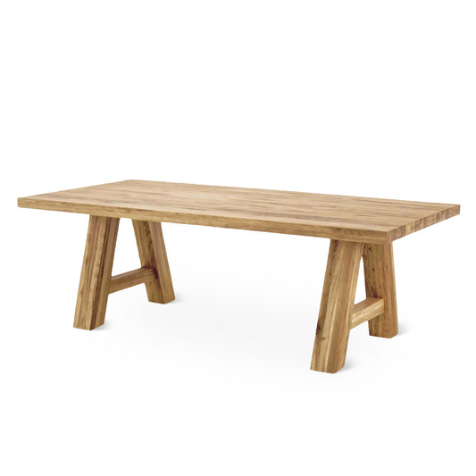 Beli farmer style solid wood dining table in clear oak, ultimate comfort and luxury. 