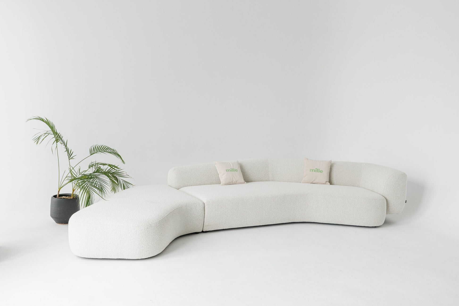 Elegant memory foam modular sofa with premium fabric – perfect for modern living rooms. 